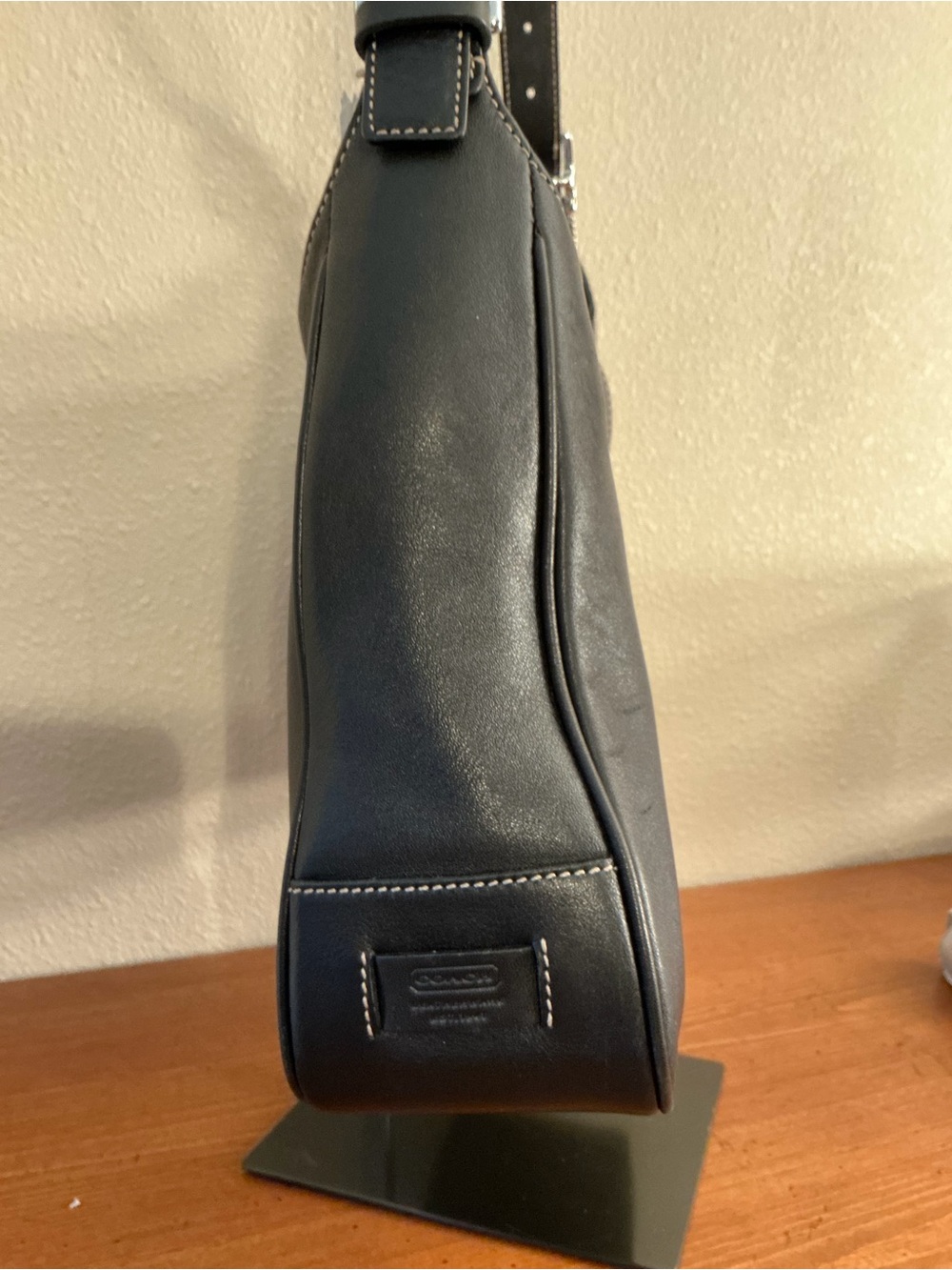 Coach Hampton Vintage Shoulder Bag (2000) - Picture 7 of 8